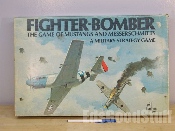 (image for) Cadaco 1977 game - FIGHTER BOMBER - complete w/12 planes, flak - Click Image to Close