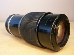 Nikon Zoom-NIKKOR - 80-200MM SLR CAMERA LENS - 1:4.5 lense