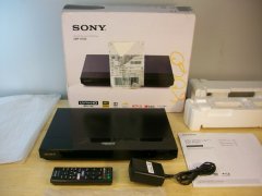 Sony UBP-X700 Utra HD Blu-Ray DVD SACD Player, 4K streaming NEW