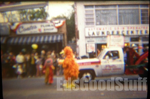 1970's Super 8 HOME MOVIES, parade!, floats, tanks, people - Click Image to Close
