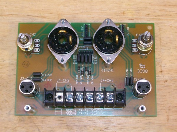 (image for) XLR and 8 pin DIN plugs - STEREO LEVEL CONTROLLER? - pc board - Click Image to Close